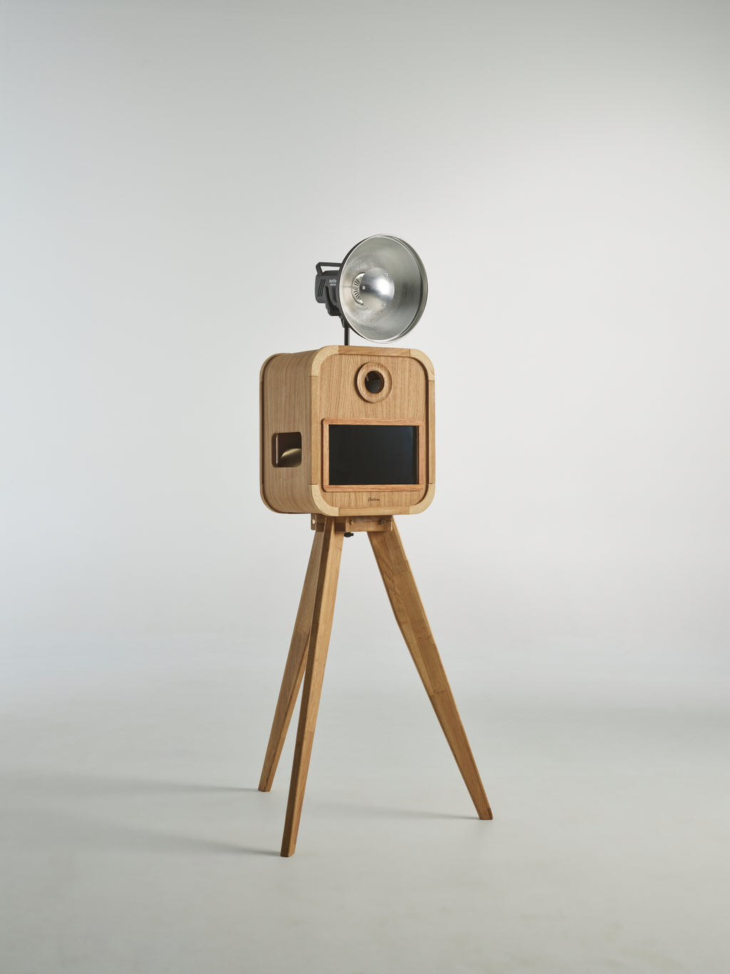 Compact Front