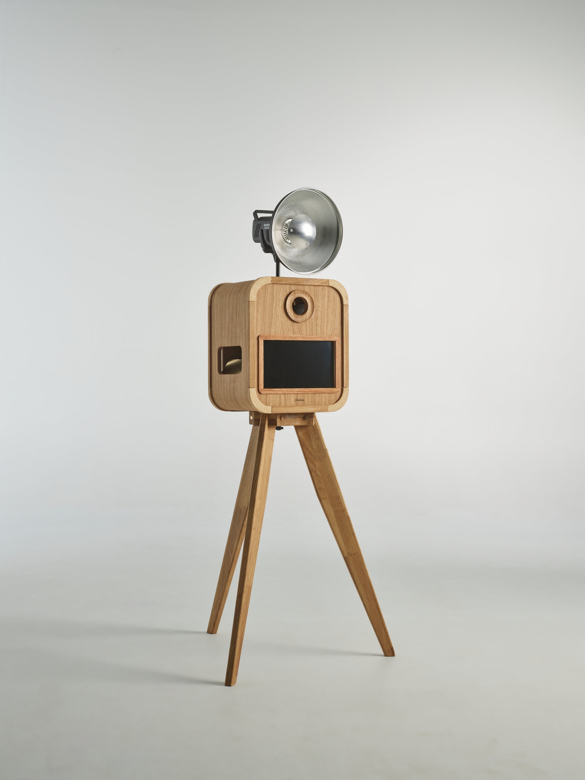 Compact Front