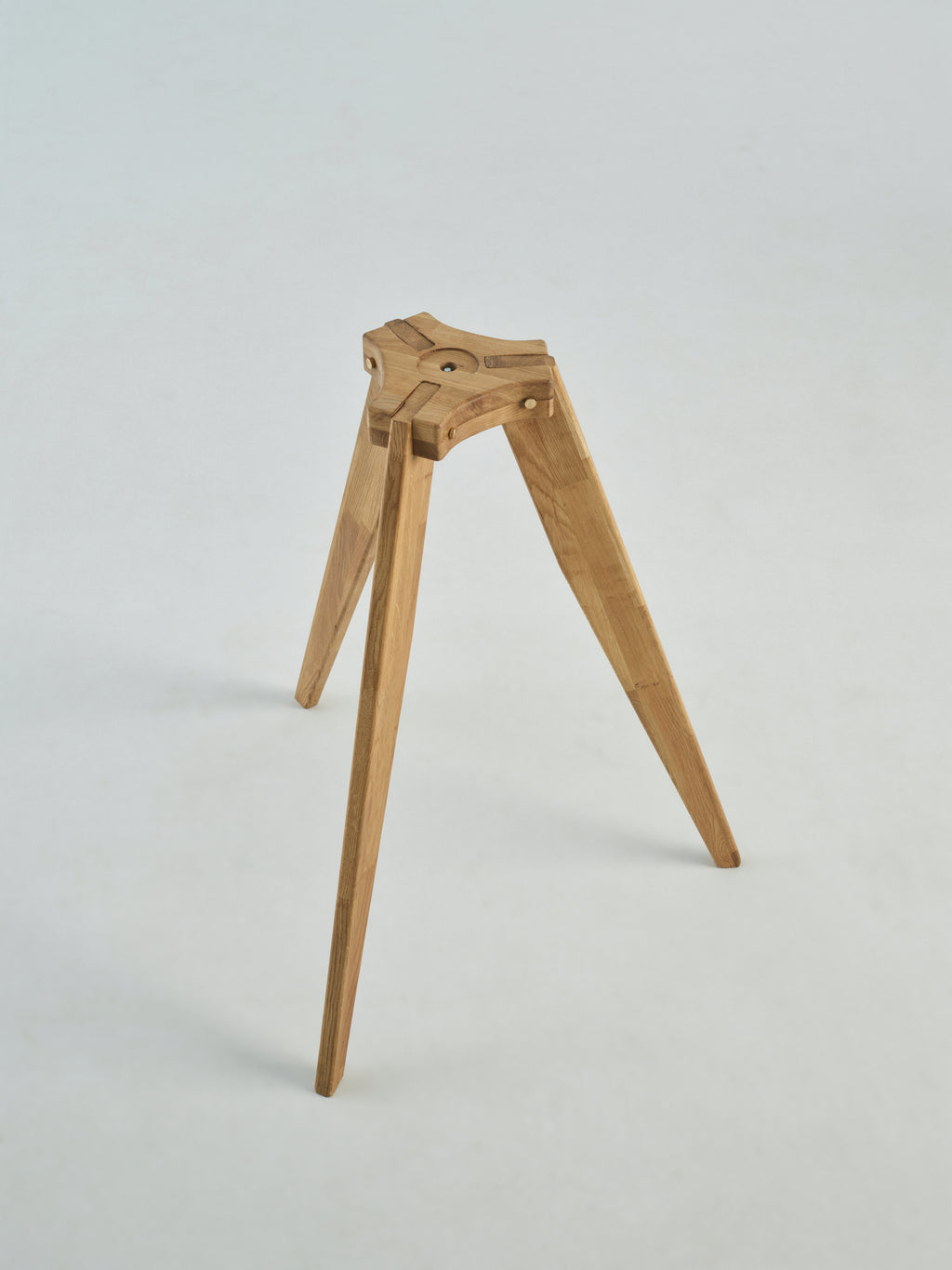 Oaklenz Tripod